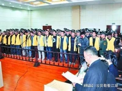 虞关荣最新动态，自然美景探索之旅的心灵洗礼与重生体验